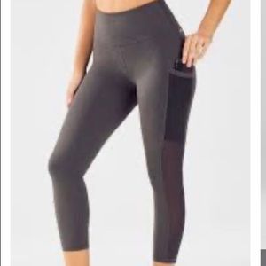 Fabletics Mila Pocket Capri
